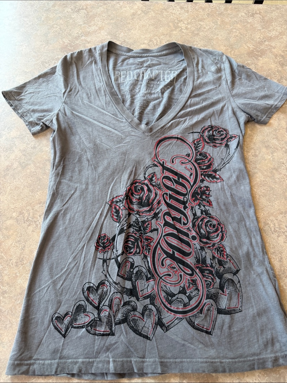 Red Chapter  Gray V-Neck Tee with Rose Graphic - like new